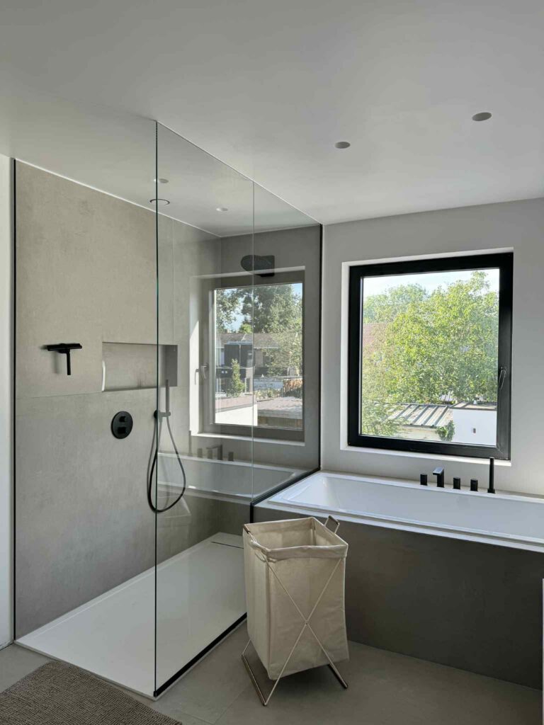 Aanleg tegels douche