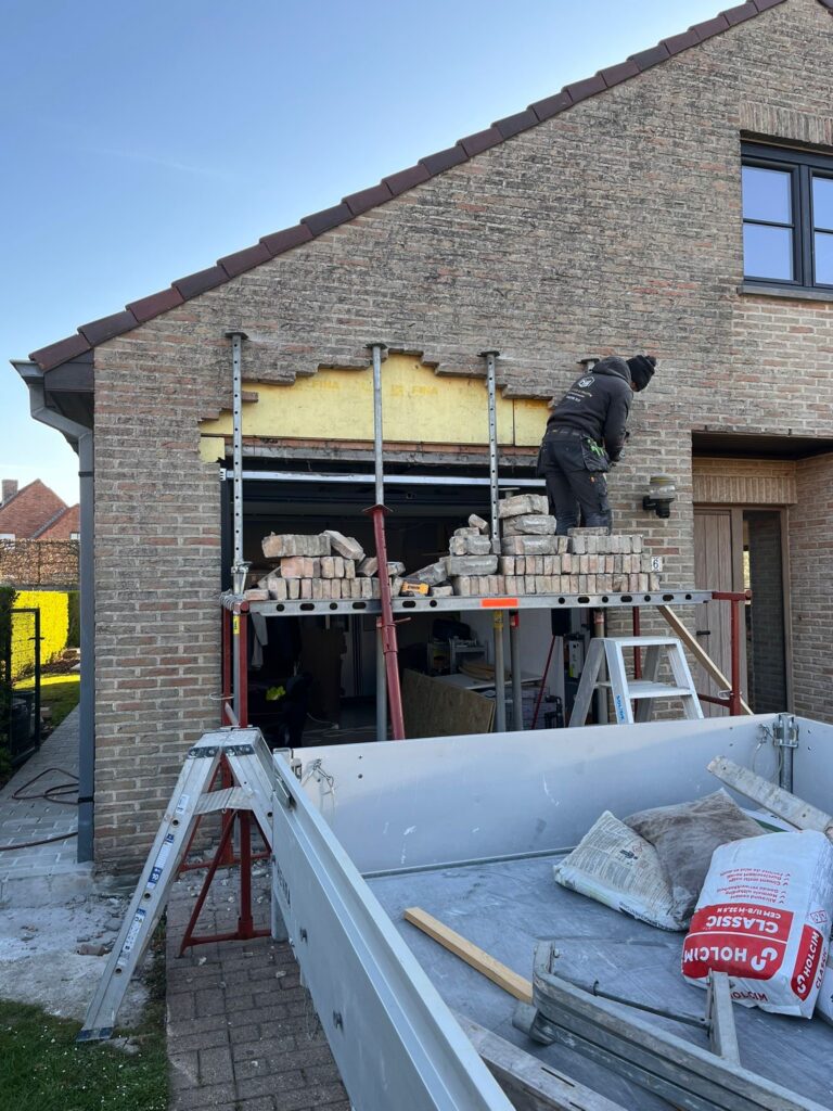 Tijdens metselwerken